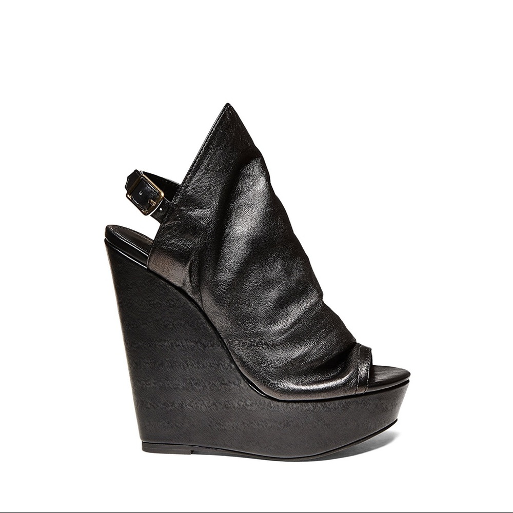 Steve Madden Drapey
W